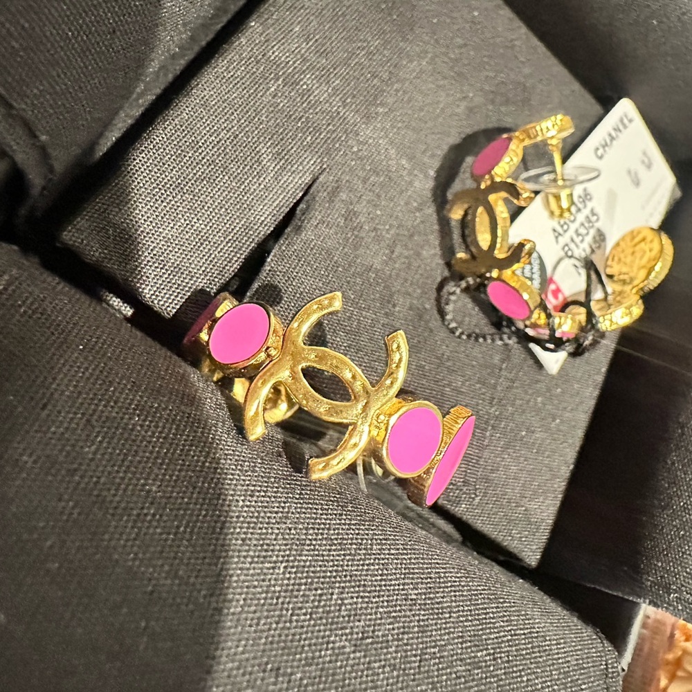 Chanel Gold and Pink earrings NEW